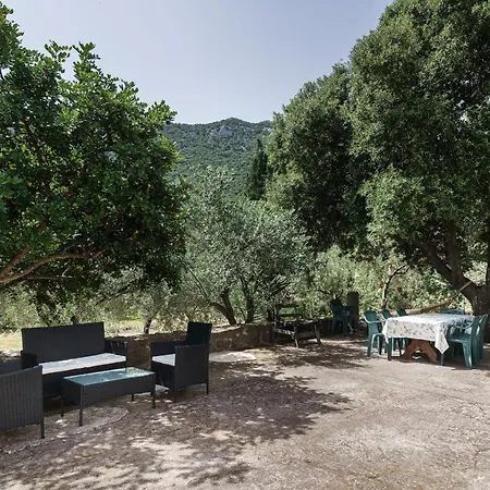Bosco Littu Holiday home *